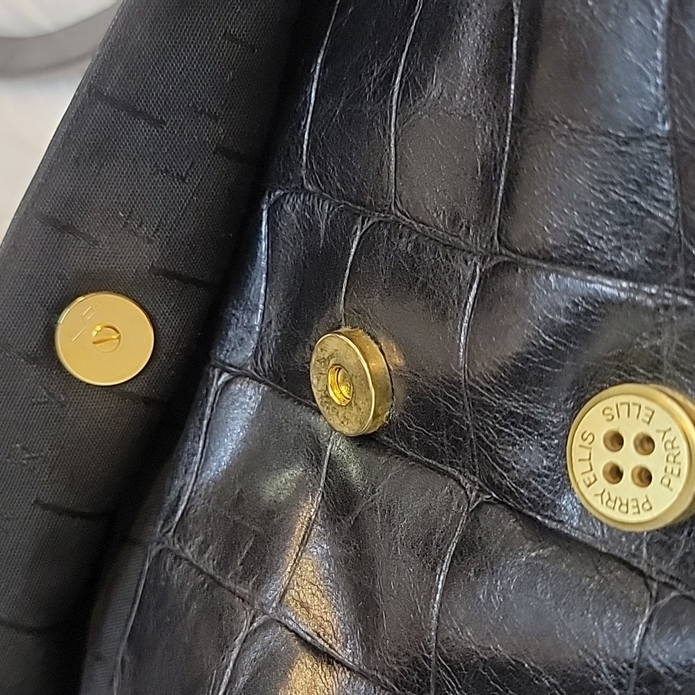 Elegant Vintage Black Leather Croc-Embossed Women's Tote Bag - Picture 14 of 15